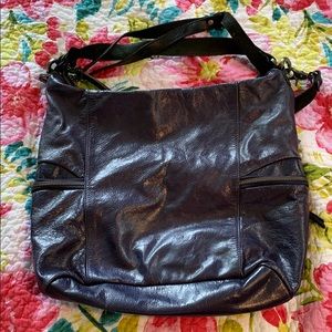 Tano large bluish purple crossbody bucket bag